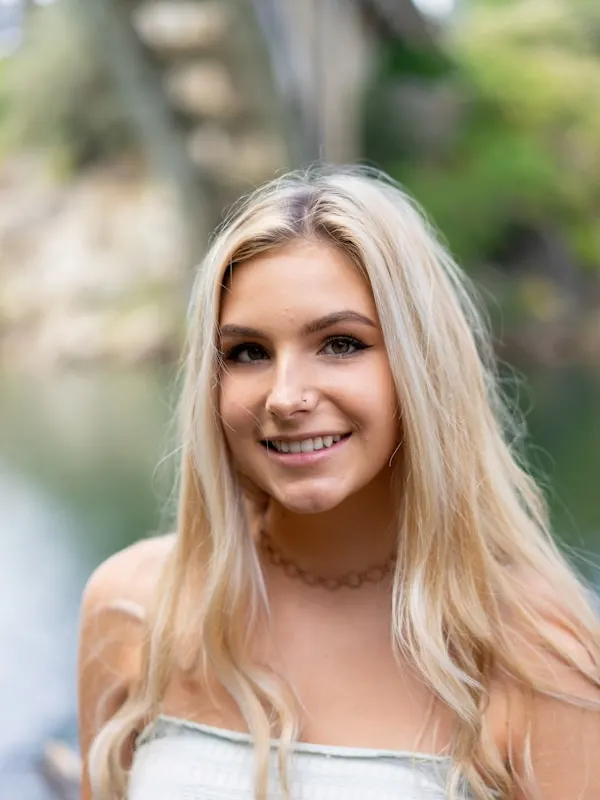 Professional dating profile photo example